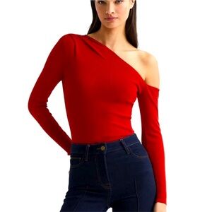 Reiss Lucy Asymmetric Off the Shoulder Top in Red, size Large